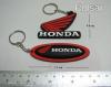 2db Honda motoros gumi kulcstartó piros